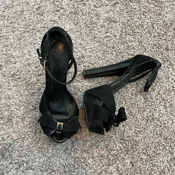 Black Platform Heels - Picture 1 of 4